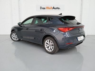 Usado Seat Leon Style 110 CV (80 kW) 2024 Gris