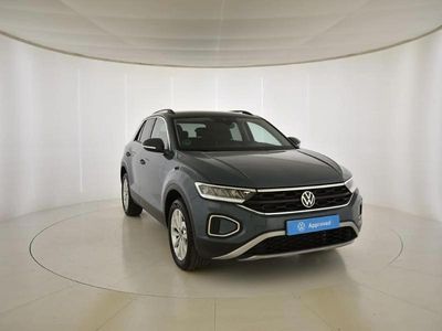 Azul Nuevo 2025 VW T-Roc SUV | 29.990 € (Precio justo)