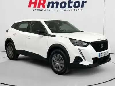 Usado Peugeot 2008 Active 110 CV (80 kW) 2022 Blanco SUV