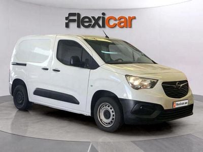 Usado Opel Combo Selective 103 CV (75 kW) 2021 Blanco Monovolumen