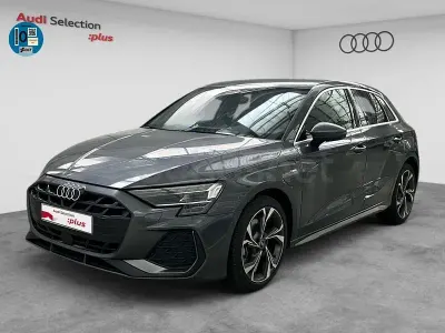 Usado Audi A3 S-Line 204 CV (150 kW) 2025 Gris / plata Berlina