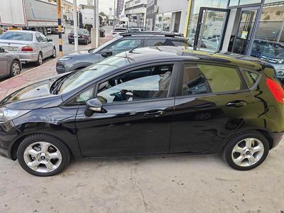 Negro Usado 2010 Ford Fiesta Trend | 6600 € (Precio justo)