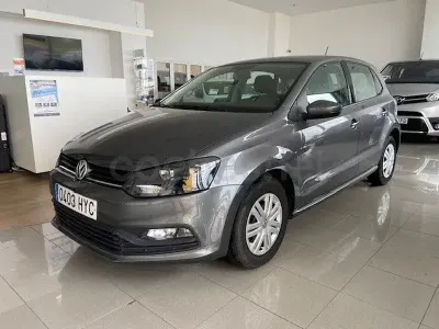 Używany VW Polo 75 KM (55 kW) 2014 Szary Sedan/Limuzyna