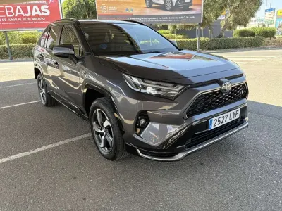 Usado Toyota RAV4 Hybrid Advance 306 CV (225 kW) 2022 Gris SUV