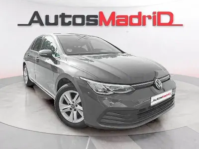 Usado VW Golf VIII Life 110 CV (80 kW) 2023 Gris / plata Berlina