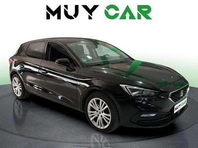 Usado Seat Leon Style 110 CV (80 kW) 2021 Negro Utilitario