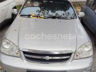 Gris / plata Usado 2006 Chevrolet Nubira SX Familiar | 1800 €