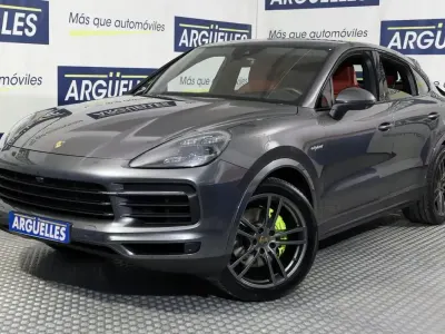 Usado Porsche Cayenne E-Hybrid Coupe 462 CV (339 kW) 2020 Gris SUV