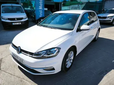 Usado VW Golf VII Sportline 116 CV (85 kW) 2020 Blanco Utilitario