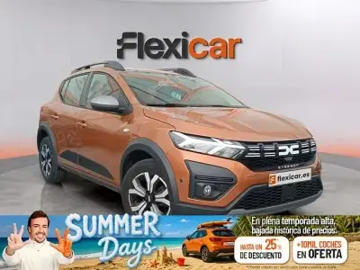 Usado Dacia Sandero Comfort 91 CV (66 kW) 2022 Naranja