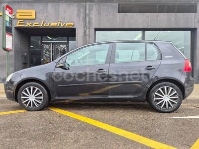 Usado VW Golf IV Trendline 105 CV (77 kW) 2006 Negro Berlina