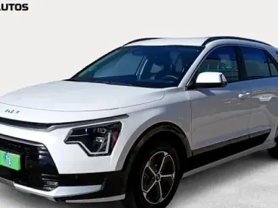 Usado Kia Niro 129 CV (94 kW) 2025 Blanco SUV