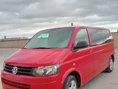 Usado VW T5 Pro 140 CV (102 kW) 2010 Rojo Van