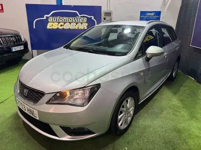 Usado Seat Ibiza ST Style 105 CV (77 kW) 2013 Gris / plata Familiar