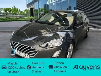 Usado Ford Focus Trend 120 CV (88 kW) 2022 Gris / plata Berlina