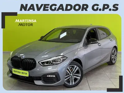 Usado BMW 118 Sport Line 150 CV (110 kW) 2022 Gris / plata Utilitario