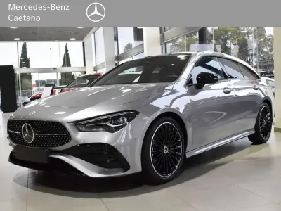 Usado Mercedes CLA200 150 CV (110 kW) 2025 Plateado Familiar