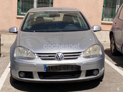 Usado VW Golf VI Highline 105 CV (77 kW) 2008 Gris / plata Utilitario