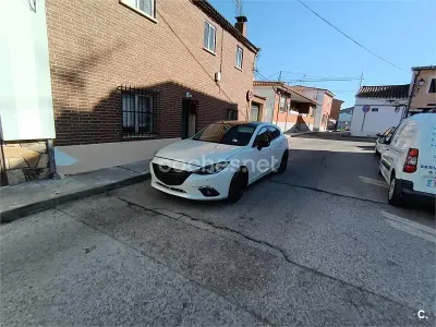 Usado Mazda 3 Luxury 150 CV (110 kW) 2015 Blanco Berlina