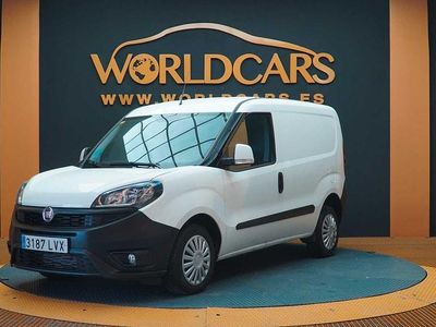 Usado Fiat Doblò 90 CV (66 kW) 2022 Blanco Monovolumen