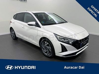 Usado Hyundai i20 100 CV (73 kW) 2025 Blanco Utilitario