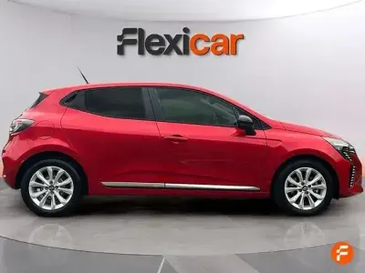 Usado Renault Clio Evolution 100 CV (73 kW) 2025 Rojo Utilitario