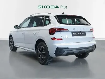 Usado Skoda Kamiq Selection 115 CV (84 kW) 2025 Blanco SUV