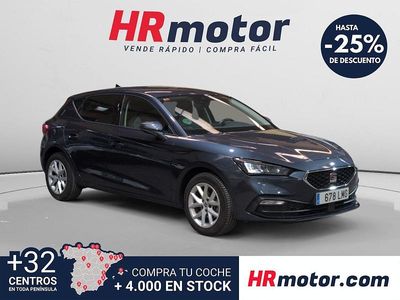Usado Seat Leon Style 110 CV (80 kW) 2021 Azul Berlina
