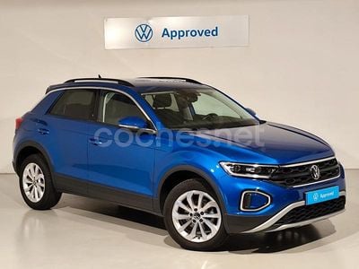 Usado VW T-Roc Life 150 CV (110 kW) 2024 Azul SUV