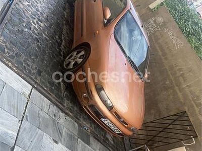 Usado Fiat Bravo 105 CV (77 kW) 1999 Naranja Utilitario