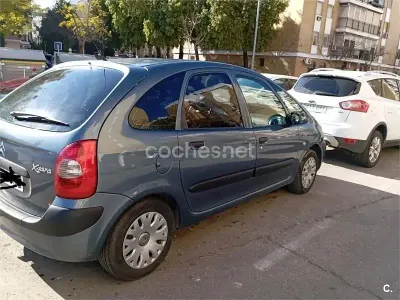 Usado Citroën Xsara Picasso 110 CV (80 kW) 2010 Gris / plata Monovolumen