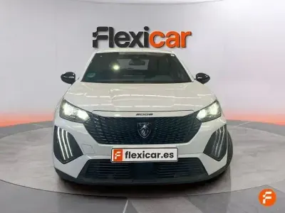 Usado Peugeot 2008 Active 100 CV (73 kW) 2023 Blanco SUV