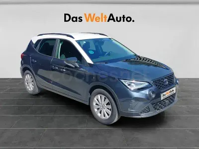 Usado Seat Arona Style 115 CV (84 kW) 2025 Gris / plata SUV