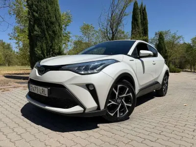 Usado Toyota C-HR Advance 122 CV (89 kW) 2021 Blanco SUV
