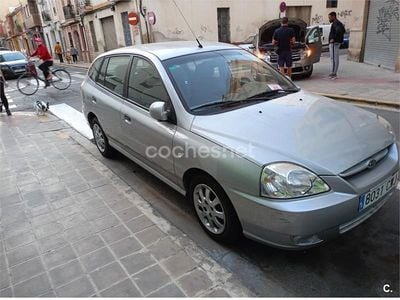 Usado Kia Rio 81 CV (59 kW) 2004 Blanco Berlina