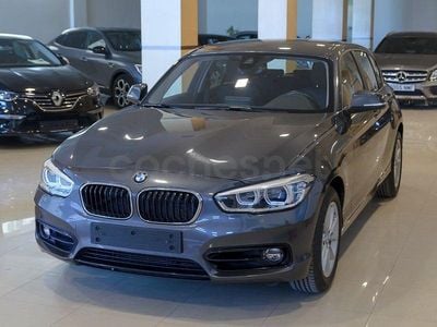 Usado BMW 118 Sport Line 150 CV (110 kW) 2019 Gris / plata Utilitario