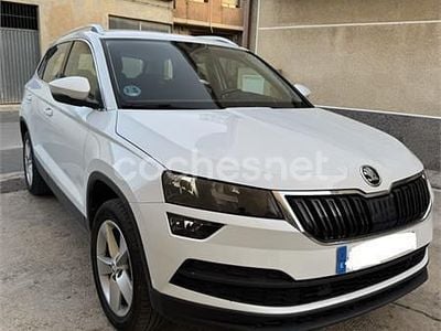 Usado Skoda Karoq Ambition 150 HP (110 kW) 2022 Branco SUV