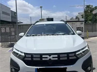 Usado Dacia Jogger Expression 100 CV (73 kW) 2025 Blanco Monovolumen