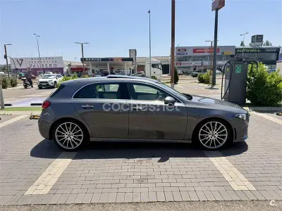 Usado Mercedes A200 156 CV (114 kW) 2018 Gris / plata Berlina