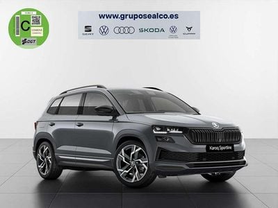 Gris Usado 2022 Skoda Karoq SportLine SUV | 28.790 € (Un poco caro)
