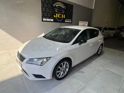 Usado Seat Leon Style 105 CV (77 kW) 2014 Blanco Berlina