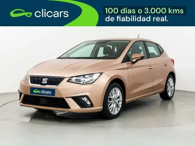 Usado Seat Ibiza Style 95 CV (69 kW) 2018 Naranja Utilitario