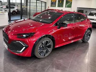 Usado Renault Clio V Esprit Alpine 160 CV (117 kW) 2025 Rojo Berlina