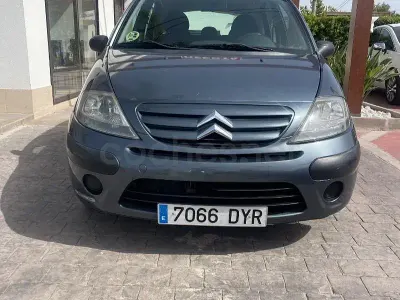 Usado Citroën C3 Furio 70 CV (51 kW) 2006 Gris / plata Berlina