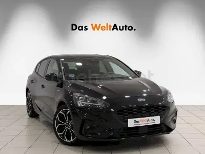 Usado Ford Focus ST-Line 120 CV (88 kW) 2022 Negro Berlina