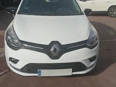 Usado Renault Clio IV 72 CV (52 kW) 2019 Blanco Berlina