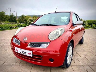 Usado Nissan Micra 80 CV (58 kW) 2009 Granate Berlina