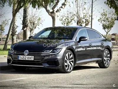 Begagnad VW Arteon R-line 150 HK (110 kW) 2018 Brun Halvkombi