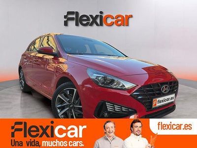 Usado Hyundai i30 120 CV (88 kW) 2021 Rojo