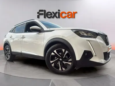 Usado Peugeot 2008 Allure 101 CV (74 kW) 2021 Blanco SUV